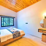 Firnaz 1 Bedroom Seaview With Private Pool Villa
