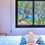 Villa Firnaz 1 Bedroom Seaview With Private Pool *