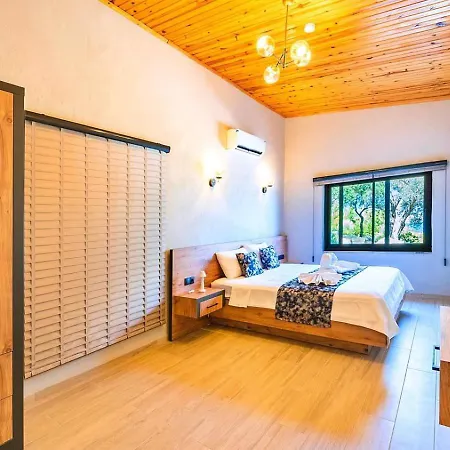 Vila Firnaz 1 Bedroom Seaview With Private Pool Kalkan